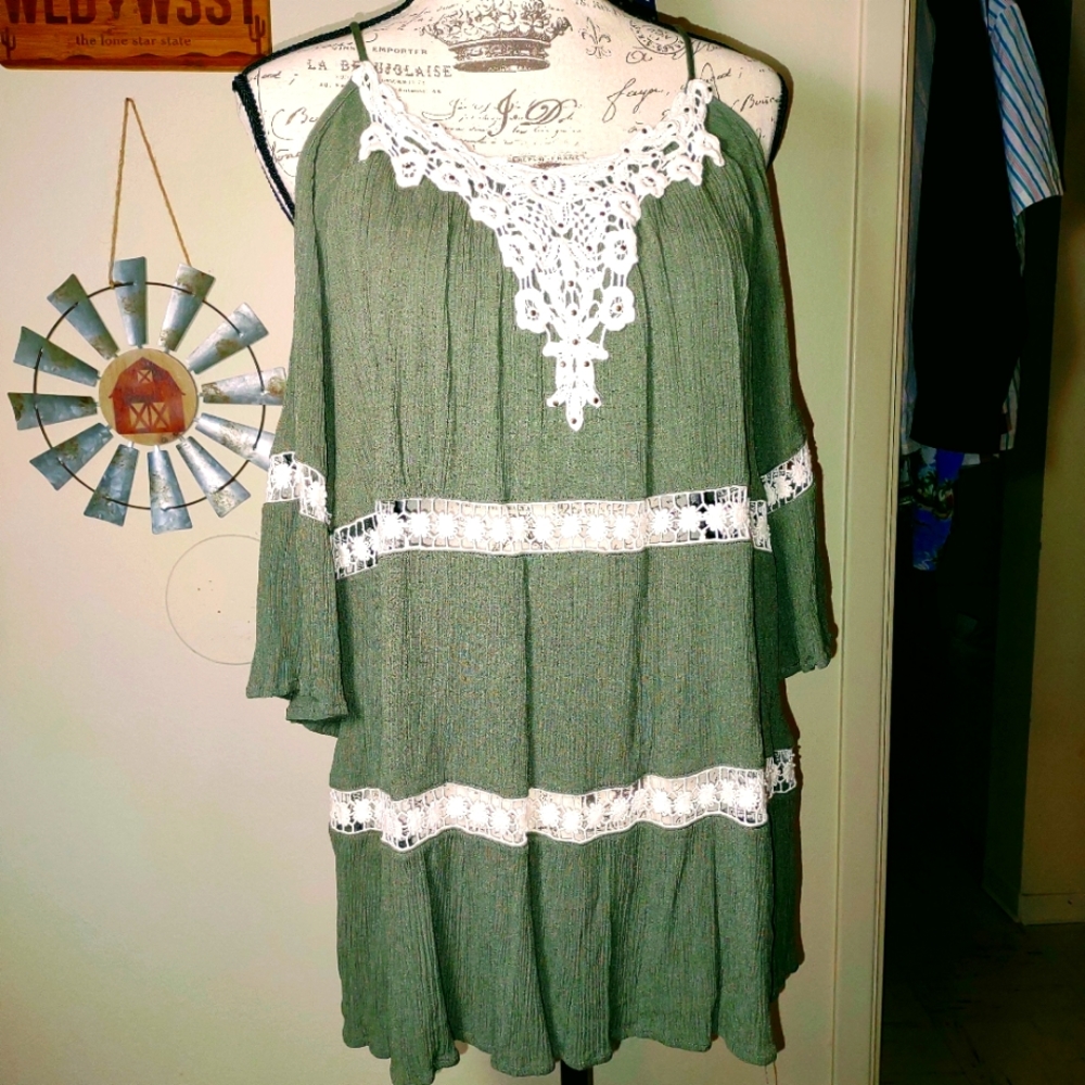 Woman's size 0 shirt, spaghetti strap on shoulder,  off shoulder